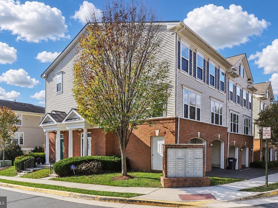 1st image of 7023 Huntley Run Pl #103