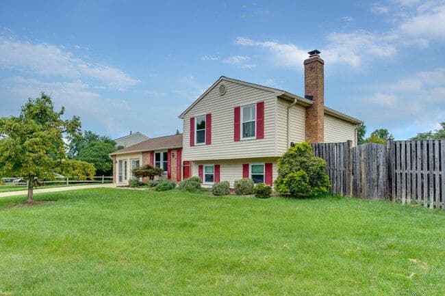 Front - 5471 Braddock Ridge Dr