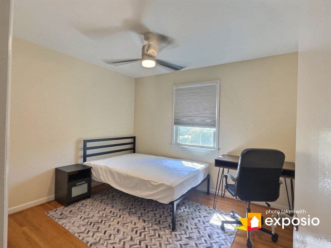 Primary Photo - 4133 Novar Dr